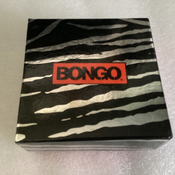 Bongo Women’s Duo Necklaces Heart and Key Pendants Silver Tone New in Box - Picture 3 of 6